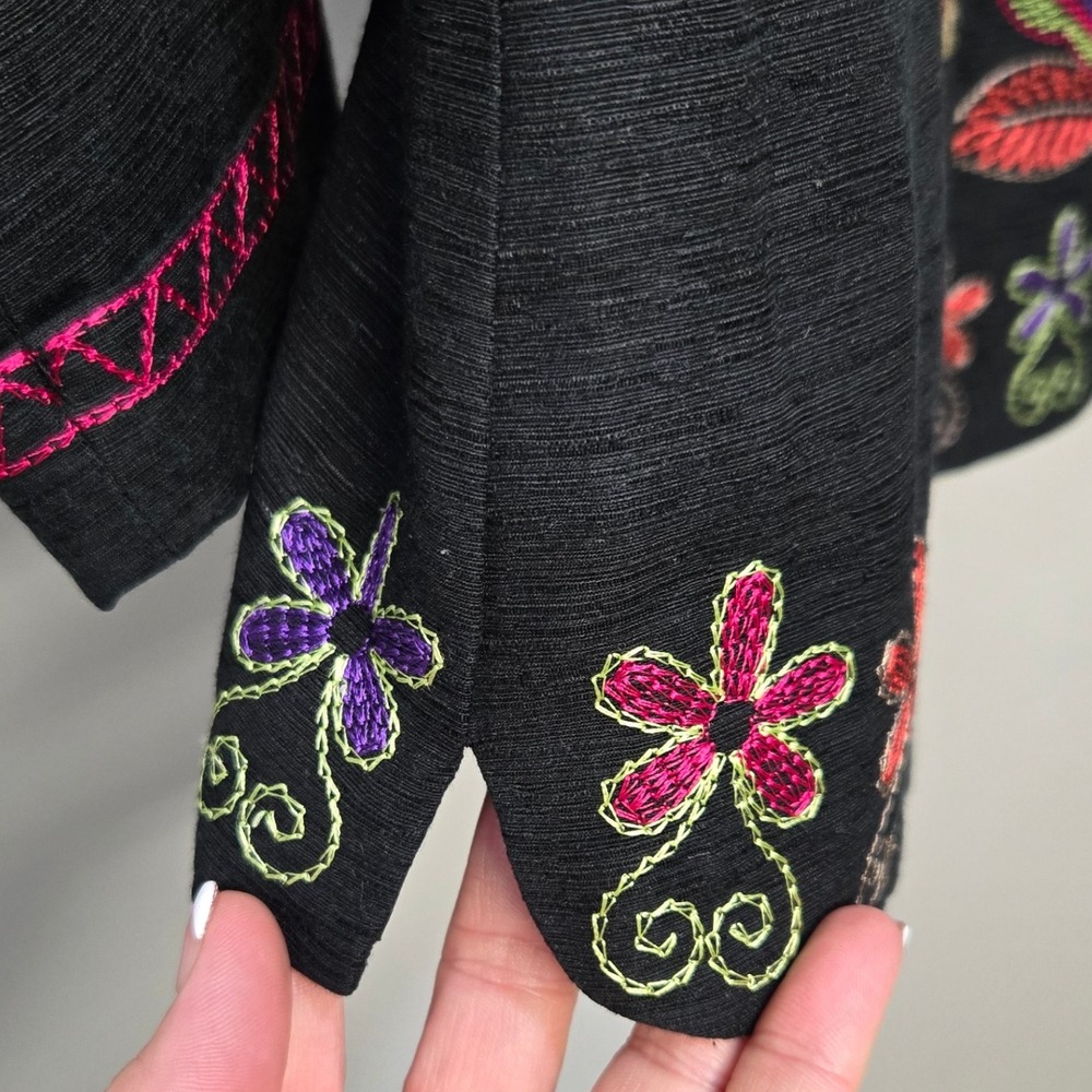 Vintage Y2K Floral Embroidered Shirt Top Large Black Silk Blend Boho Art To Wear - Picture 8 of 10